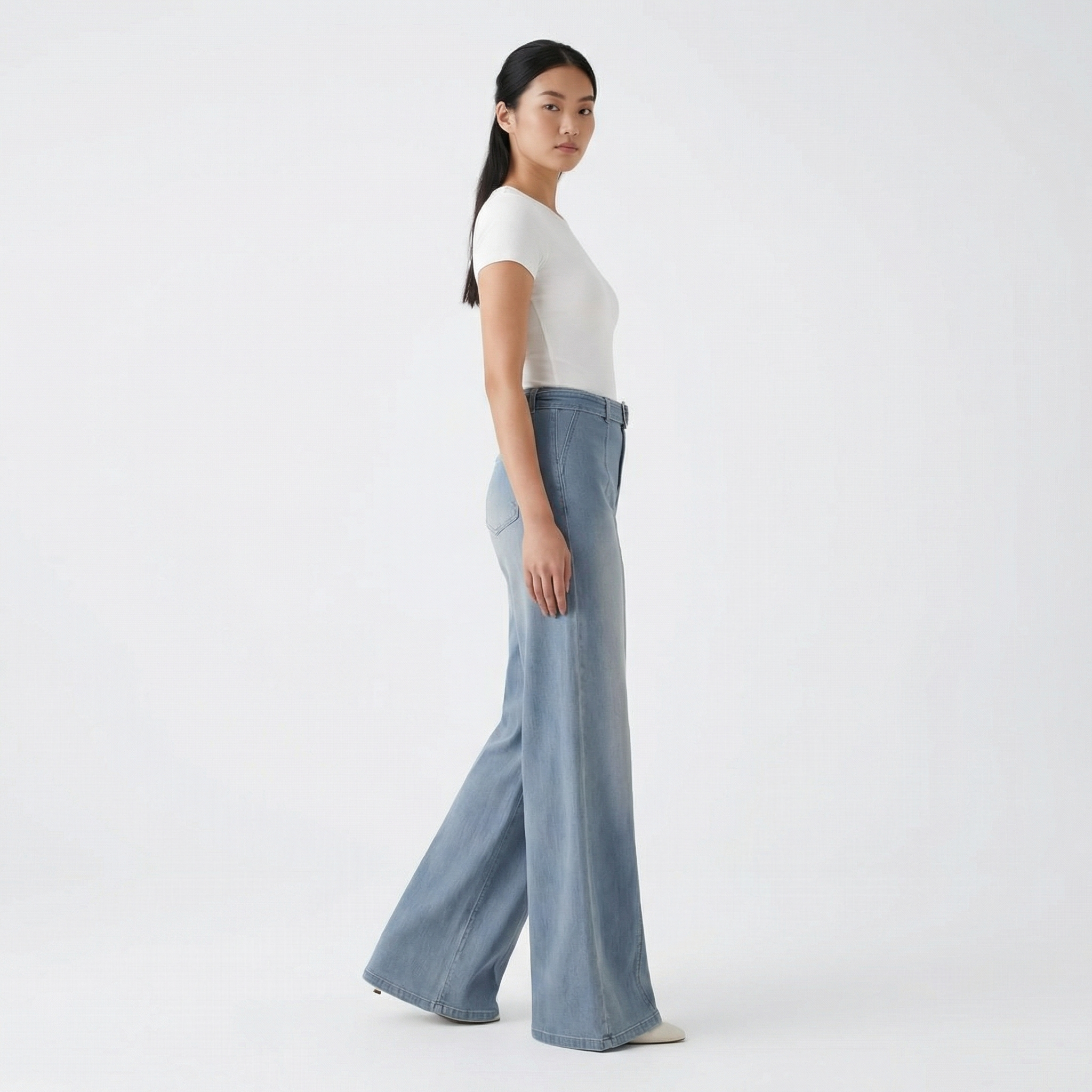 Aurora Wide Leg Jeans – High Waist Flow Fit